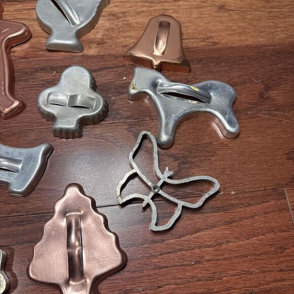 Vintage Tin and Copper Cookie Cutter Lot - Picture 4 of 8